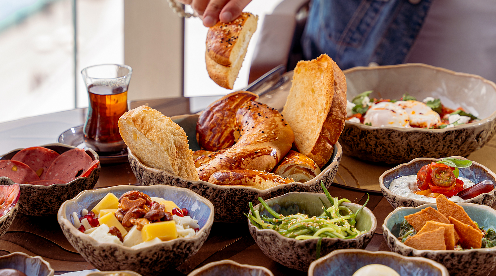 signature-breakfast-banners-1600-x-862-3